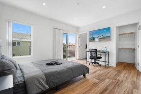 Spacious Bedroom With Private Bathroom